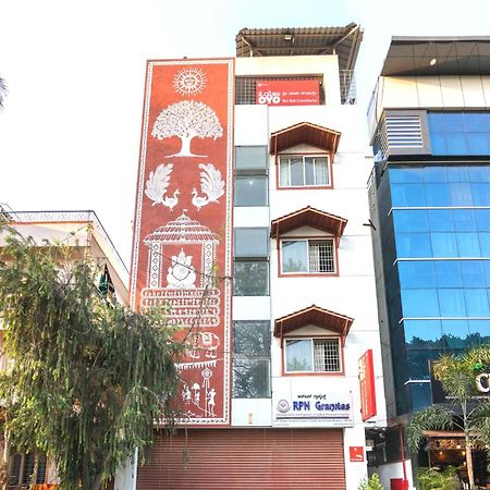 Hotel O Royal Inn Bangalore Buitenkant foto
